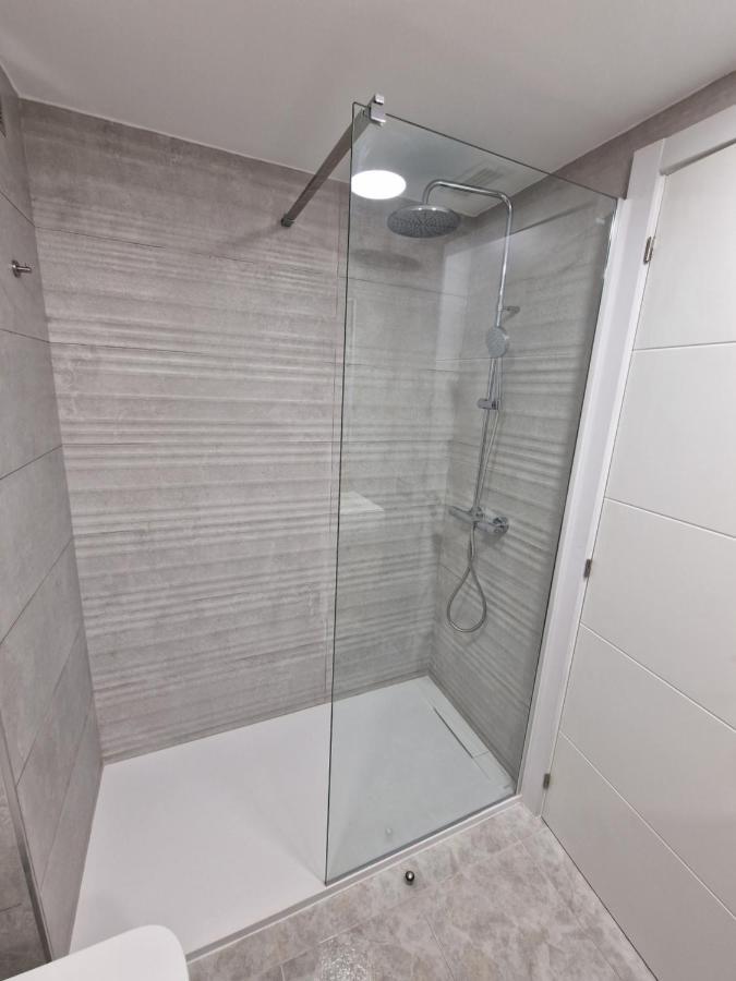 Apartamento Sol De Espana Кембрилс Екстериор снимка
