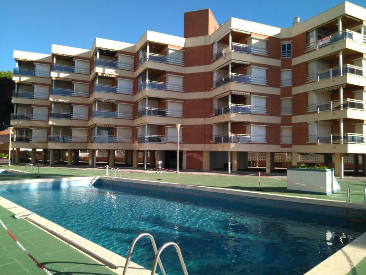 Apartamento Sol De Espana Кембрилс Екстериор снимка