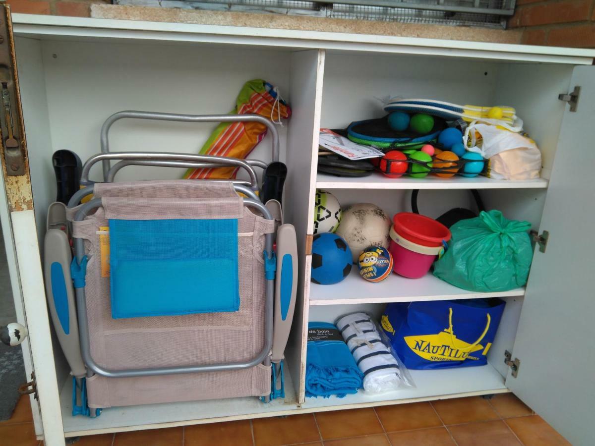 Apartamento Sol De Espana Кембрилс Екстериор снимка